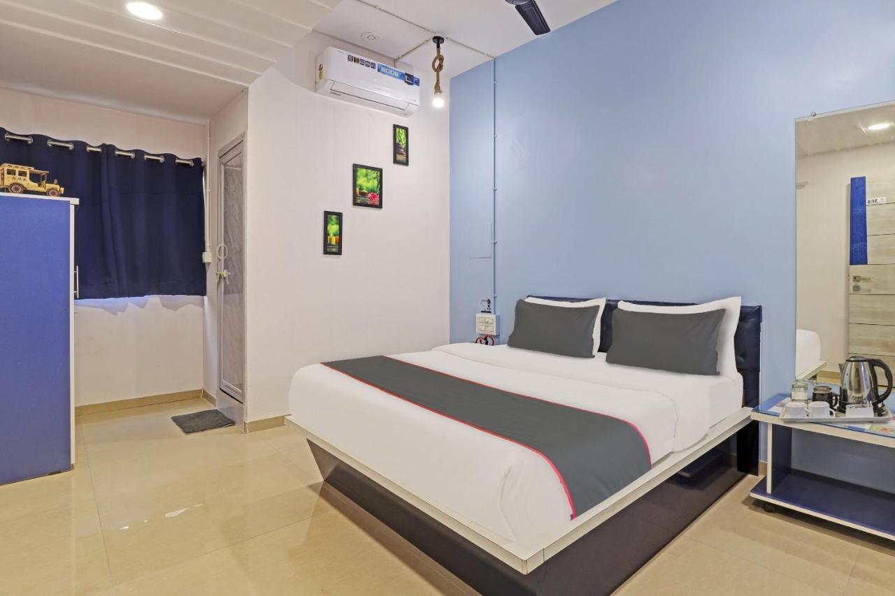 Hotel Solitaire, Best Luxurious Hotel Ac Rooms In Surat Exterior photo