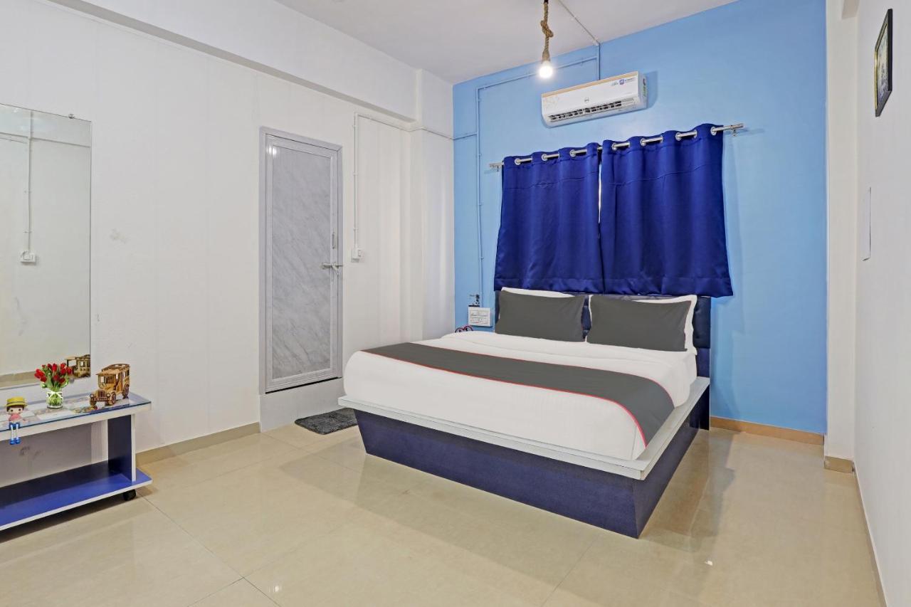 Hotel Solitaire, Best Luxurious Hotel Ac Rooms In Surat Exterior photo